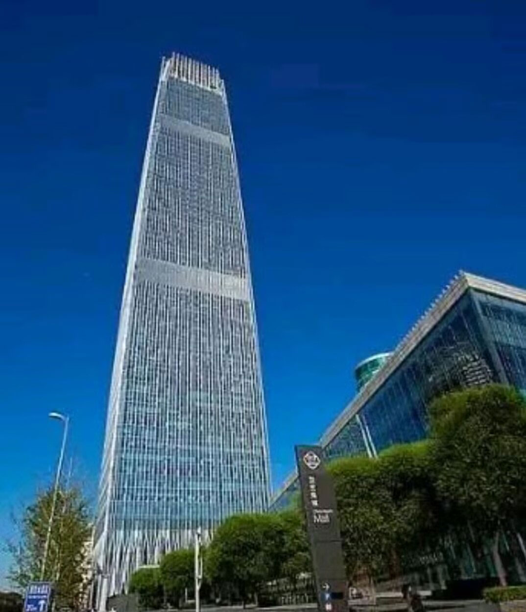 居住独立孤峰耸立的高楼，如何化解孤独影响？